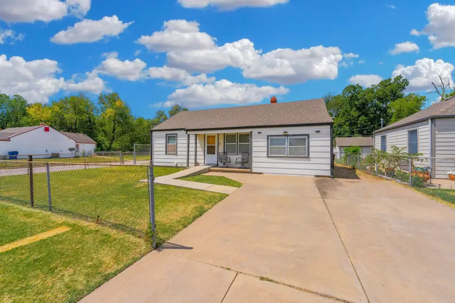 2501 N Piatt Ave, Wichita, KS 67219-4632 - #2