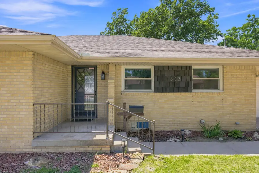 1633 N Charles St, Wichita, KS 67203 - #3