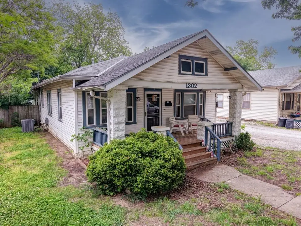 1302 Hackney, Winfield, KS 67156 - #1