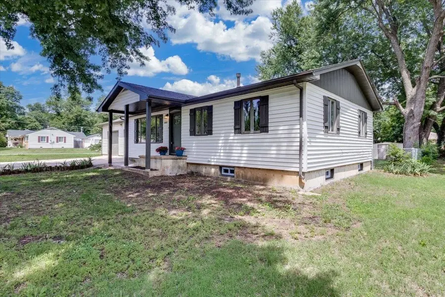 1800 Ritchie, Winfield, KS 67156 - #2