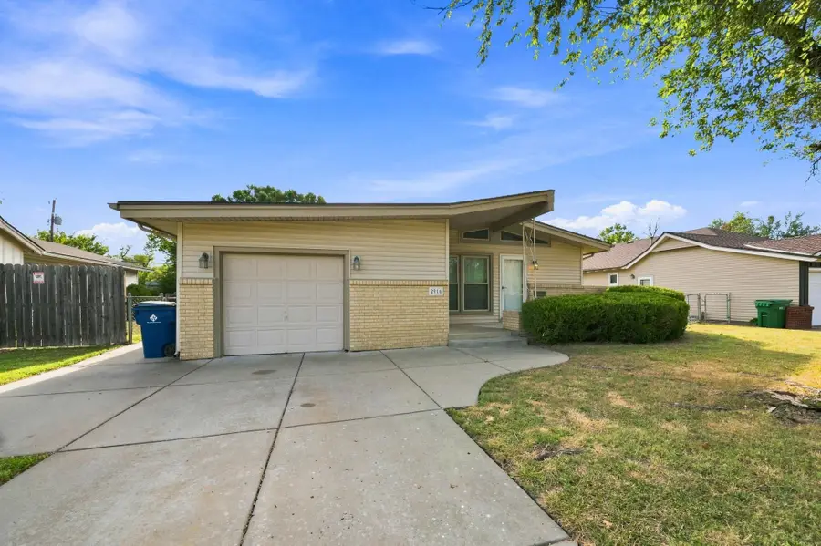 2916 S Everett Ave, Wichita, KS 67217 - #2