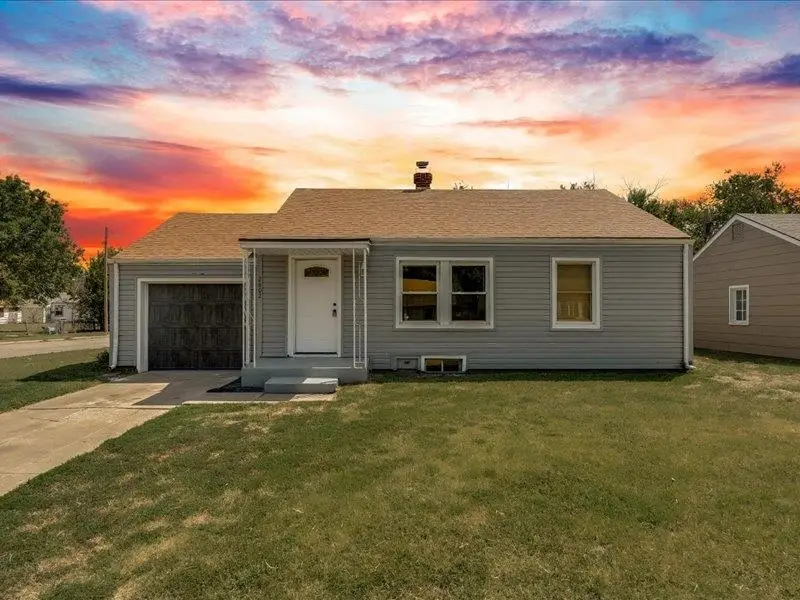 2602 S Mosley St, Wichita, KS 67216 - #1