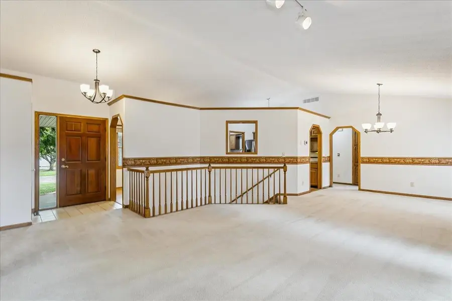 9715 W Westlawn St, Wichita, KS 67212 - #3