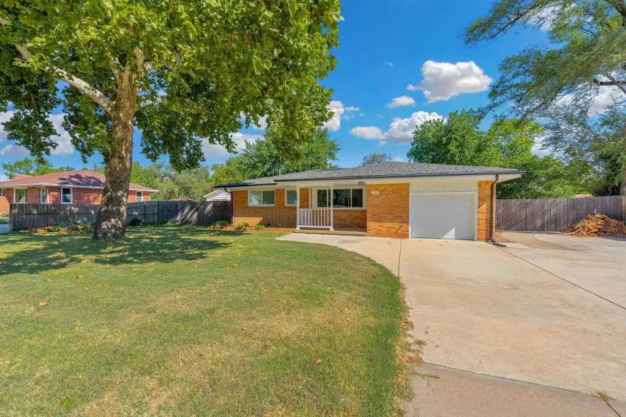920 W 52nd, Wichita, KS 67217 - #3