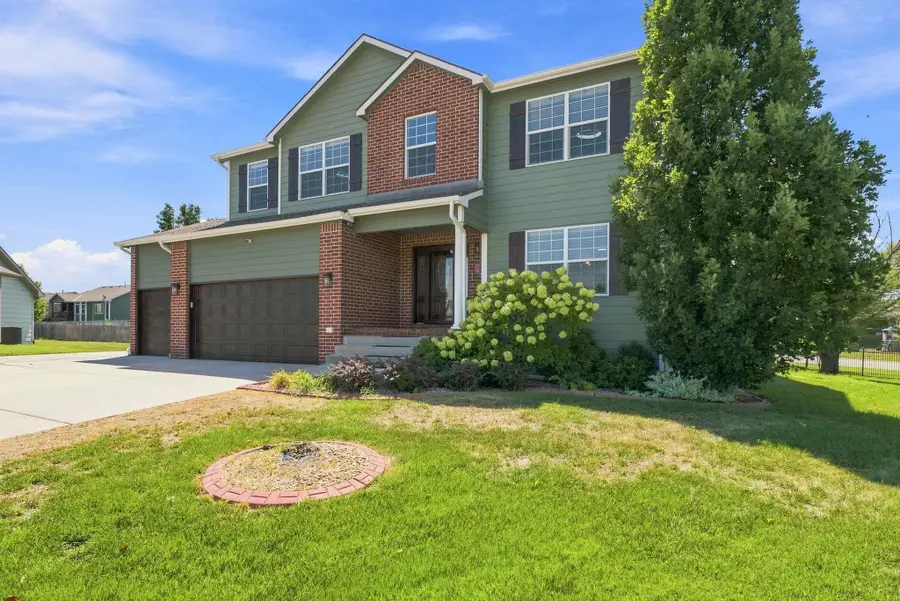 3006 N Rough Creek Cir, Derby, KS 67037 - #3