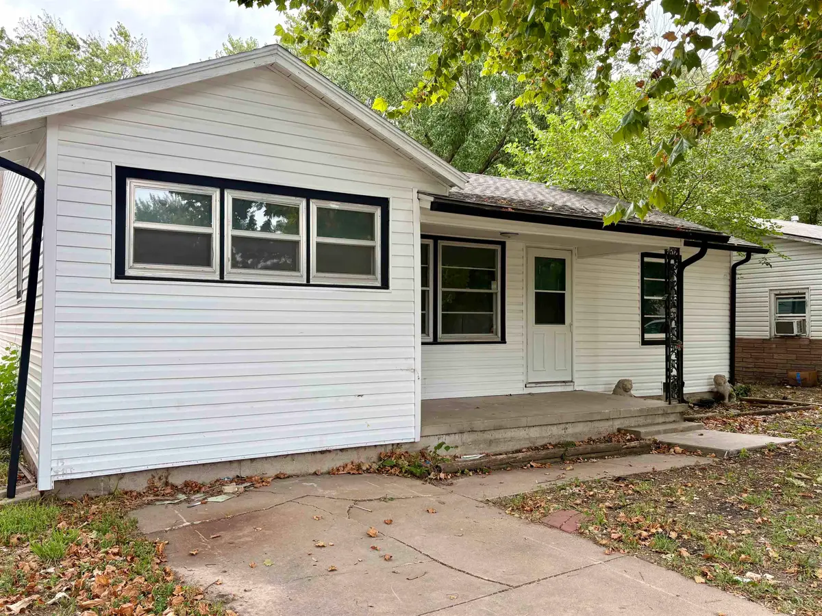 1712 S Erie Street, Wichita, KS 67211 - #1