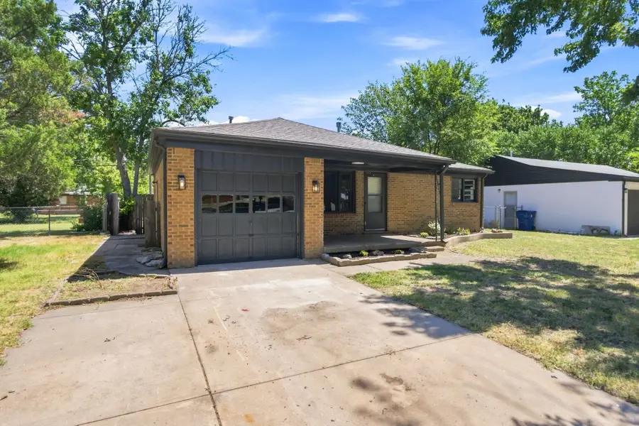 2902 S Washington Ave, Wichita, KS 67216 - #3