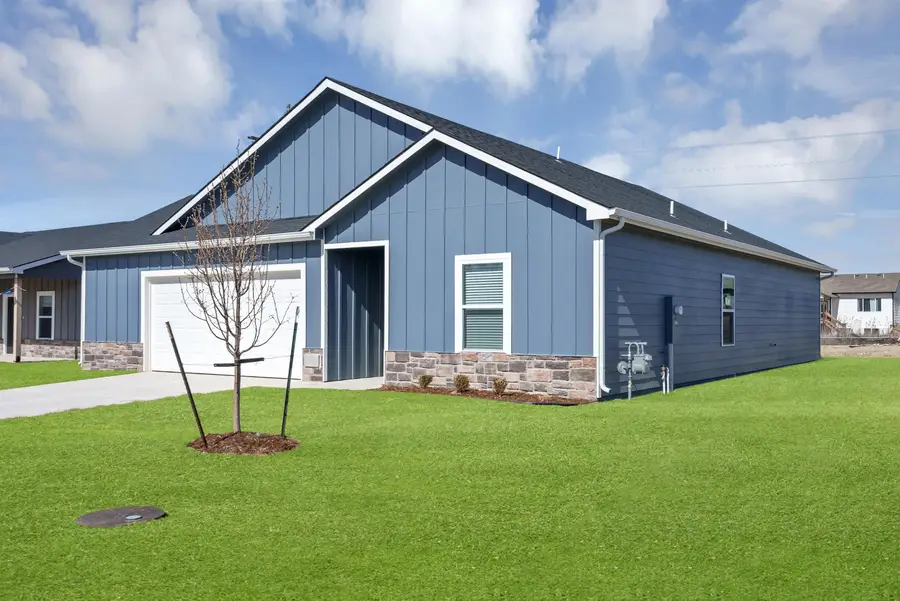 9318 E Hurst St, Wichita, KS 67210 - #3