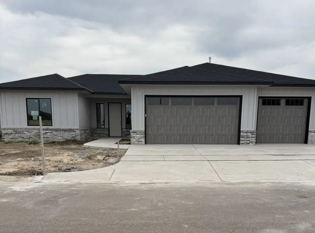 12071 E Shadowridge St, Wichita, KS 67226 - #1