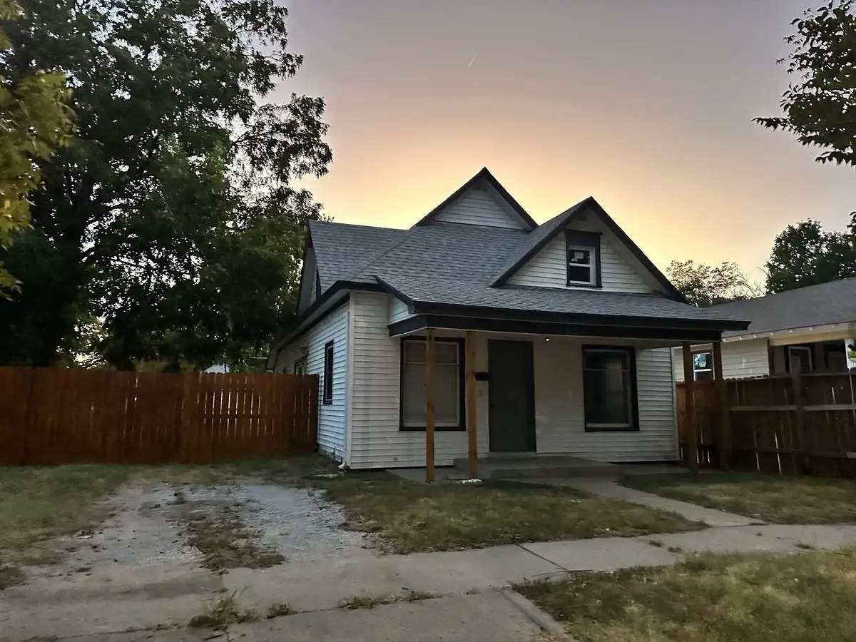 1621 S Waco, Wichita, KS 67213 - #1