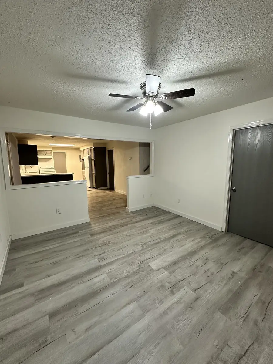 1621 S Waco, Wichita, KS 67213 - #3