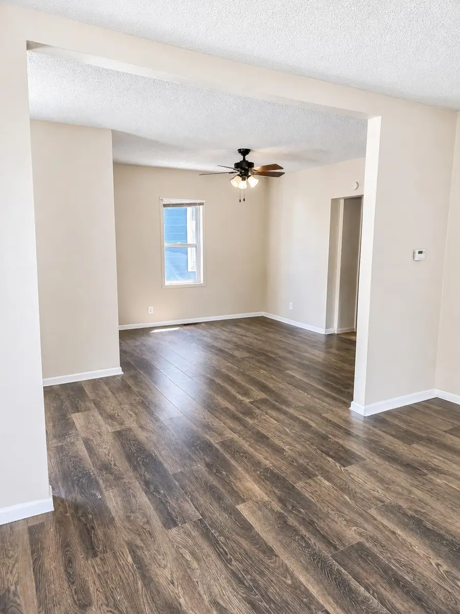 314 S 9th, Salina, KS 67401 - #3