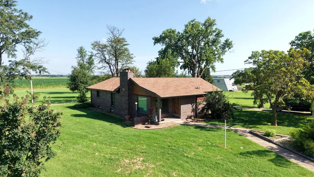 1152 Old Hwy 40, Abilene, KS 67410-0000 - #1