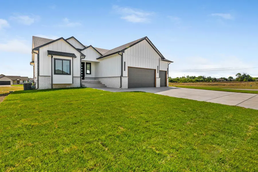 2644 E Ironstone Ct, Park City, KS 67219 - #2