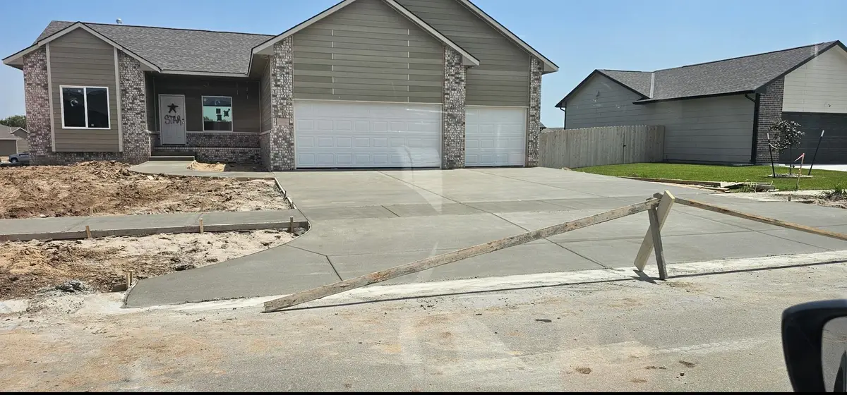 1914 S Lynnrae St, Wichita, KS 67207 - #1