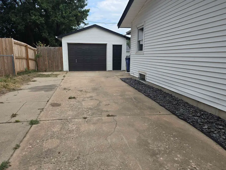 4622 S Vine, Wichita, KS 67217 - #3