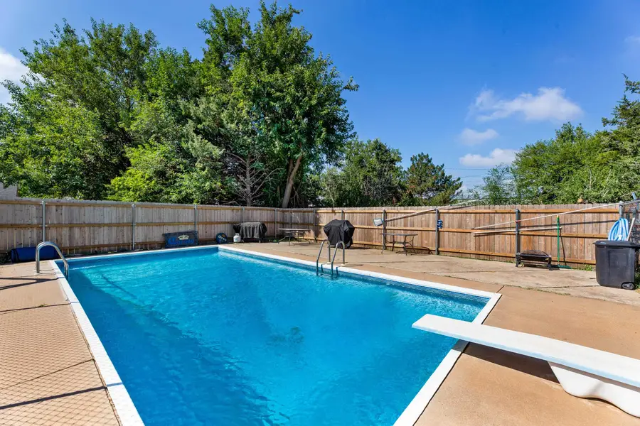 605 S Walnut, South Hutchinson, KS 67505 - #2