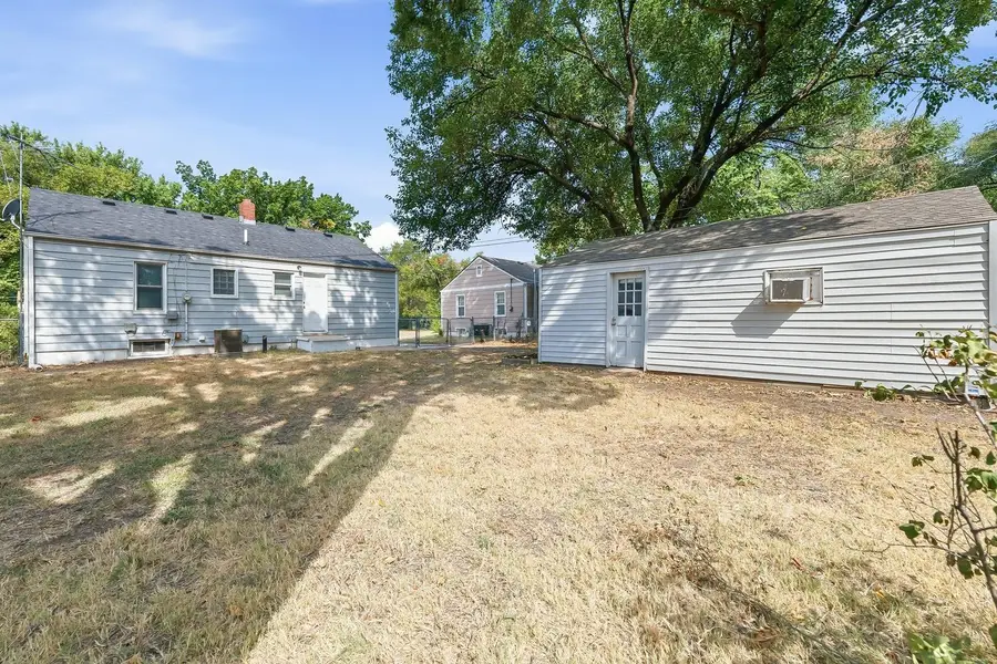 2130 S Victoria St, Wichita, KS 67211 - #2