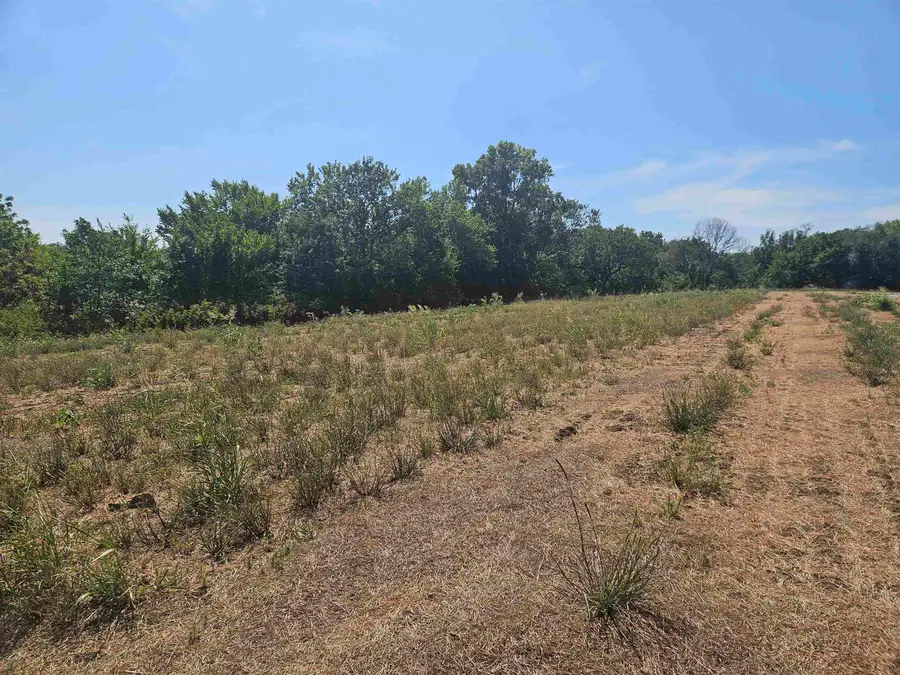 530 N Foresthills Ct, Andover, KS 67002 - #2
