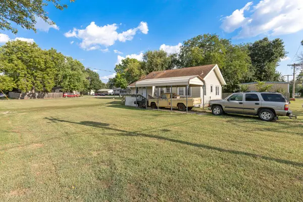 96 N Sedgwick Ave, Haven, KS 67543