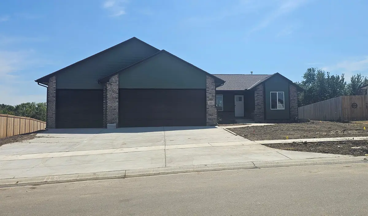 11823 E Mount Vernon Rd, Wichita, KS 67207 - #1
