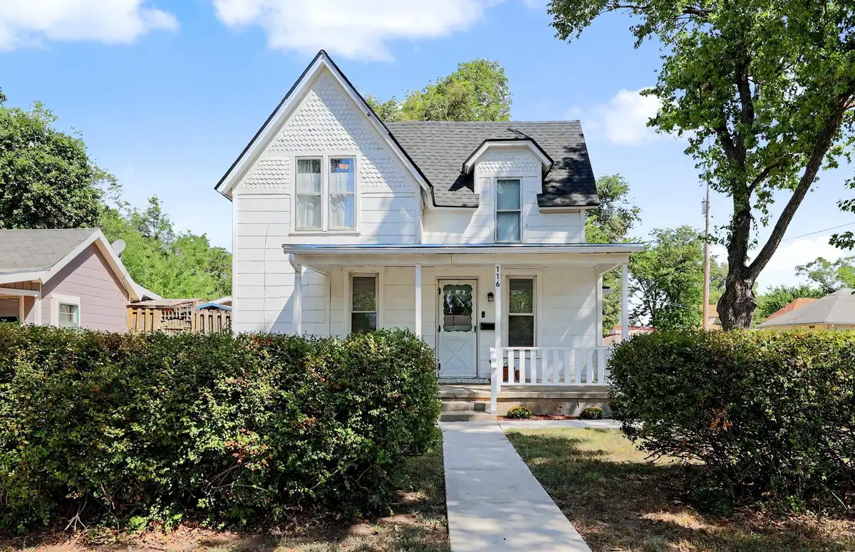116 SW 3rd St, Newton, KS 67114 - #1