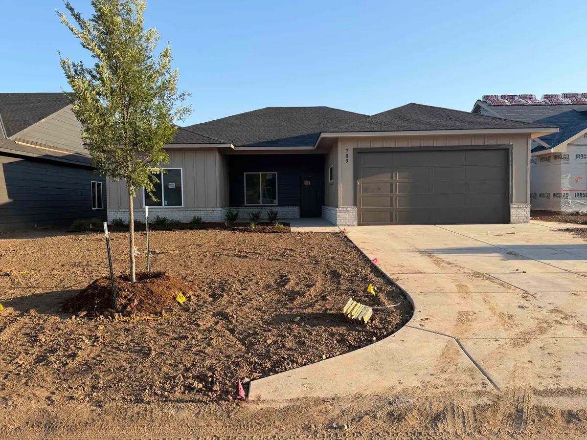 709 N Wheatland Ct, Wichita, KS 67235 - #1