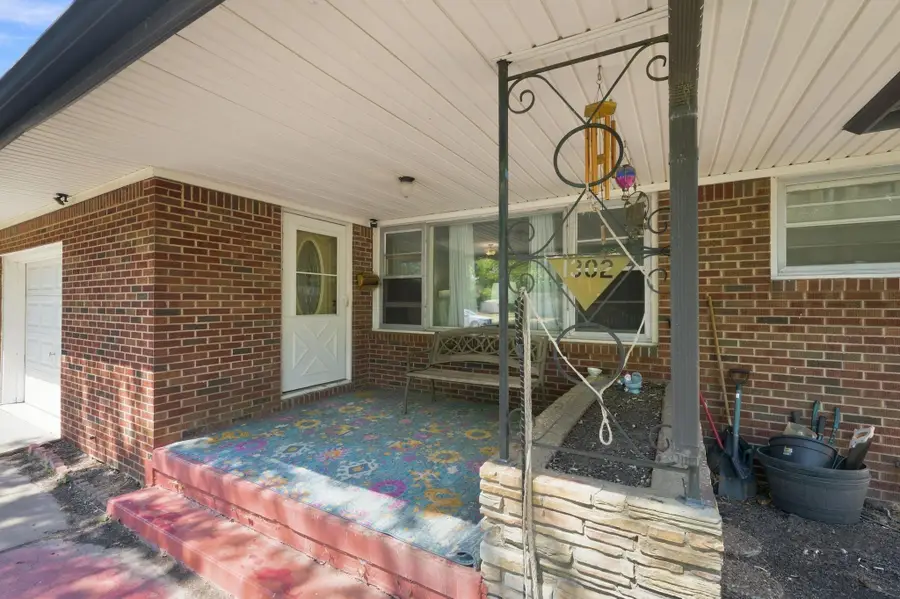 1302 W Fultz St, Wichita, KS 67217 - #2