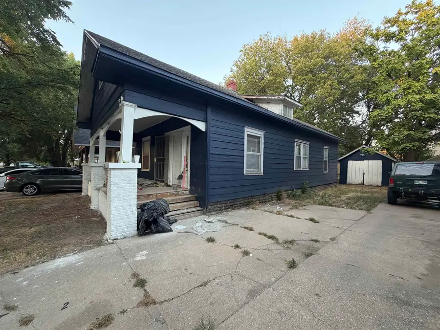 1424 S Main St, Wichita, KS 67213 - #2