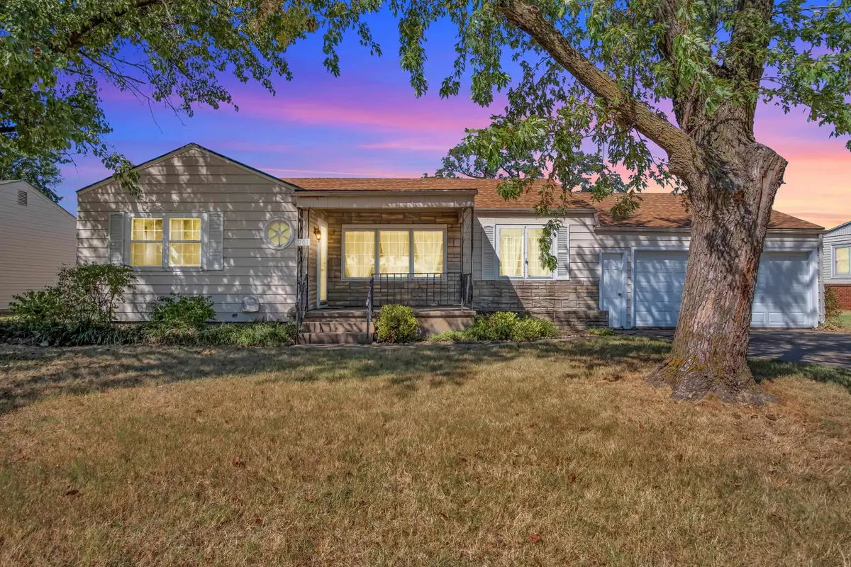 1101 Allison, Newton, KS 67114 - #1