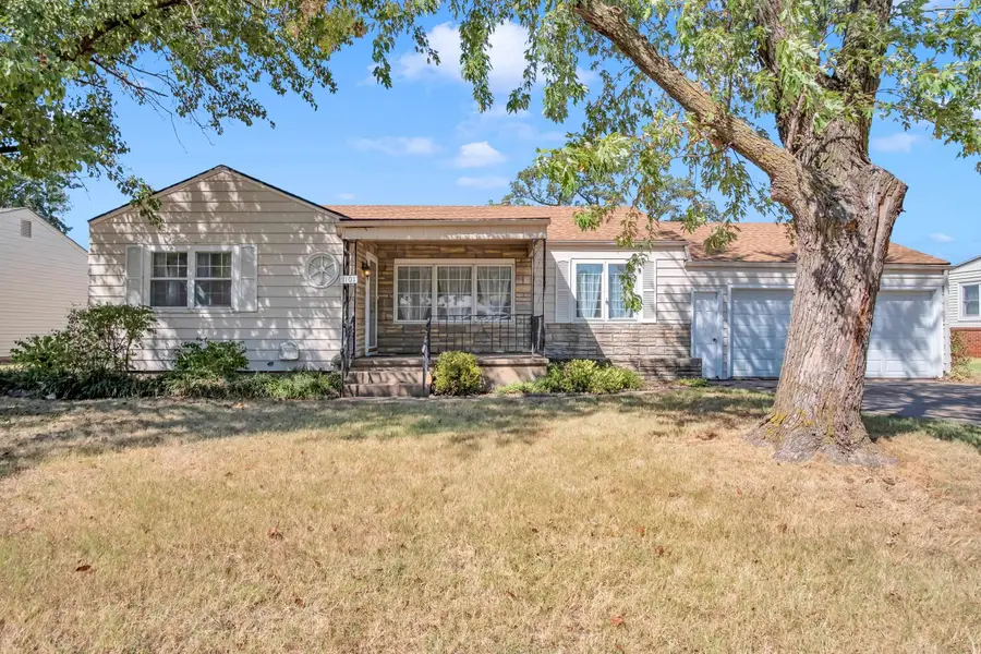 1101 Allison, Newton, KS 67114 - #2