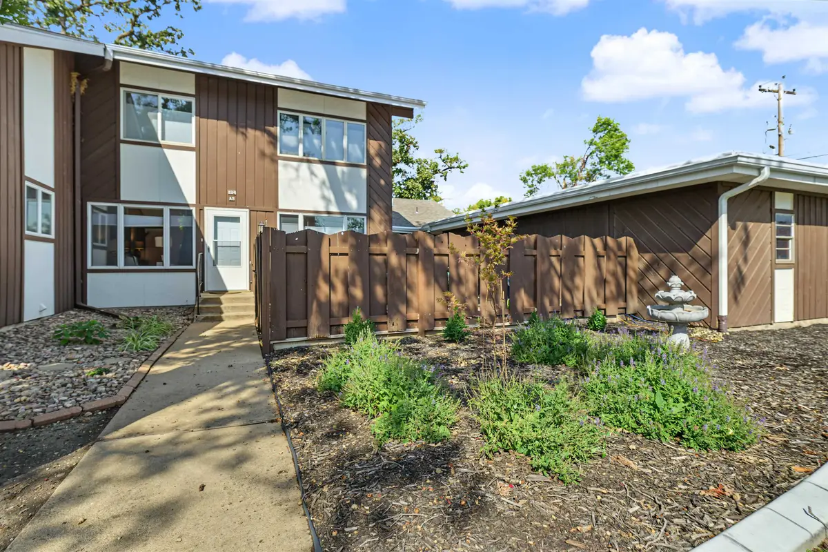 124 S Oakdale Ave A2, Salina, KS 67401 - #1