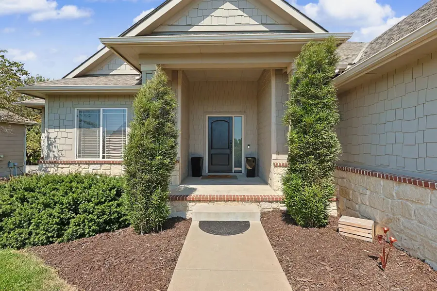 1002 E Woodstone Dr, Andover, KS 67002 - #2