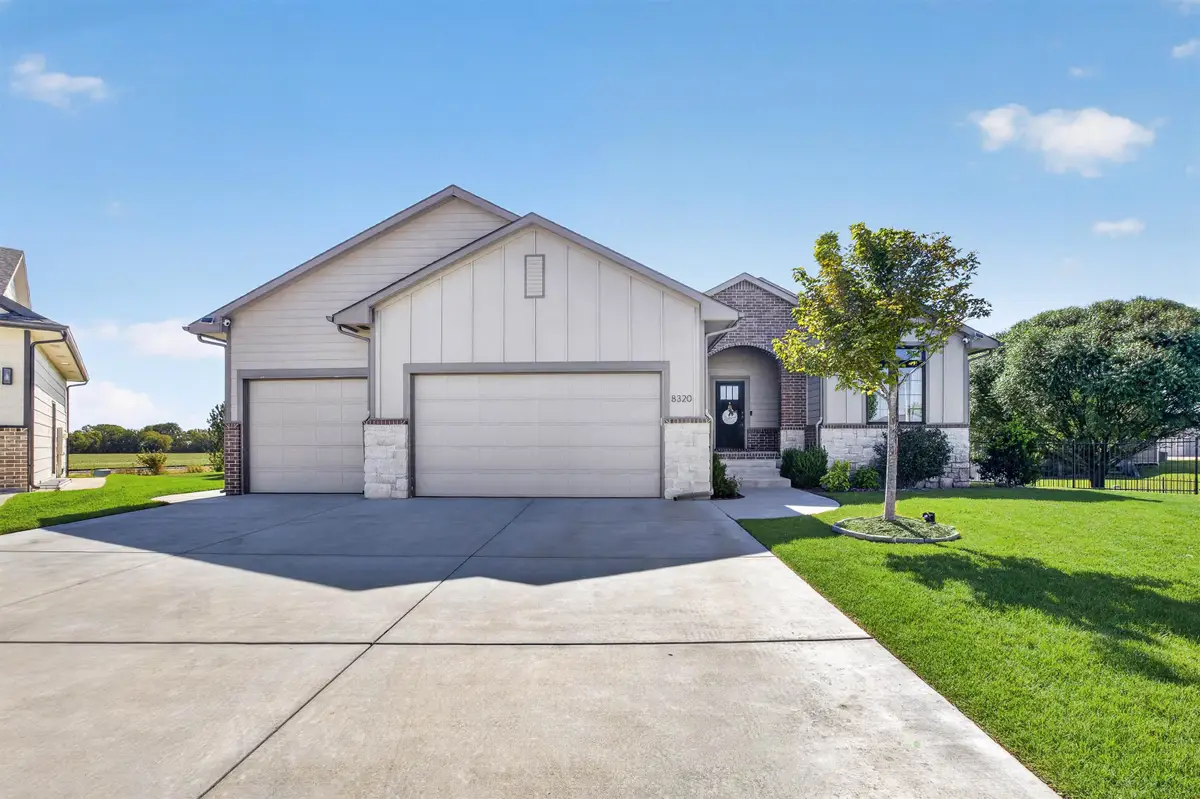 8320 W Kackley Ct, Wichita, KS 67205 - #1