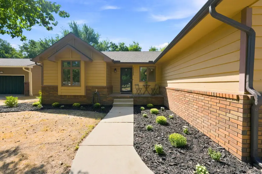 11727 W Rolling Hills Street, Wichita, KS 67212 - #3