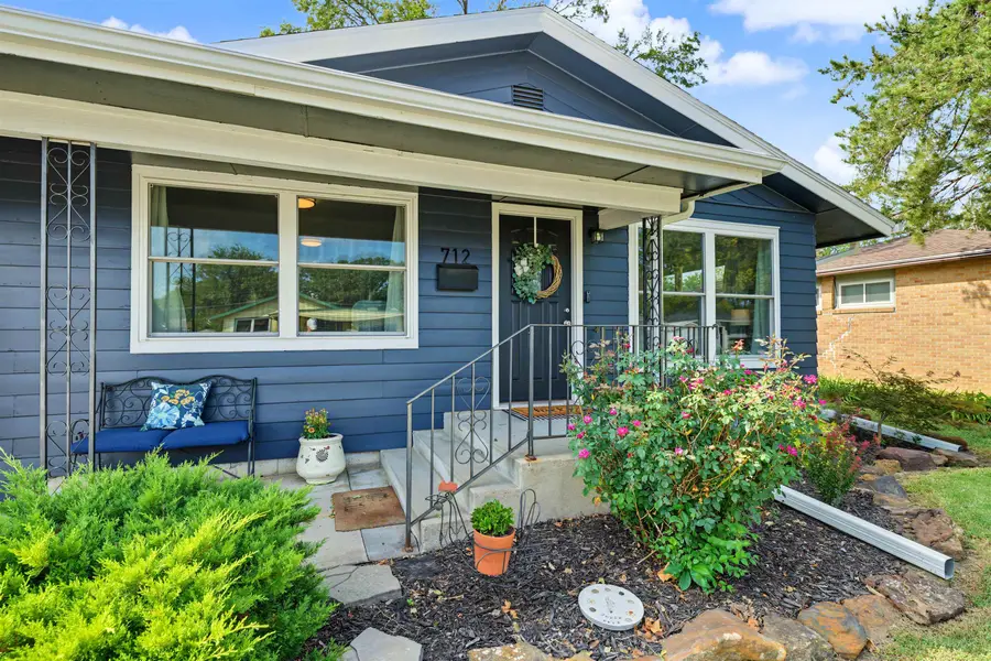 712 Ralph, Salina, KS 67401 - #2