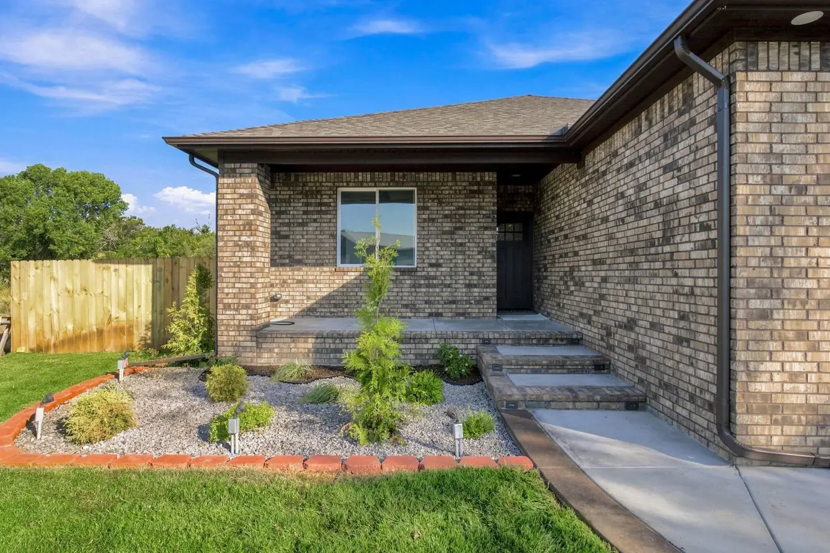 5021 S Osage Cir, Wichita, KS 67217 - #1