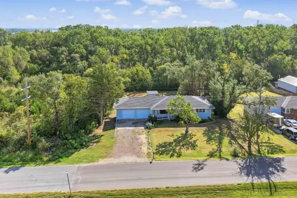 20 N Eastborough Rd, Salina, KS 67401