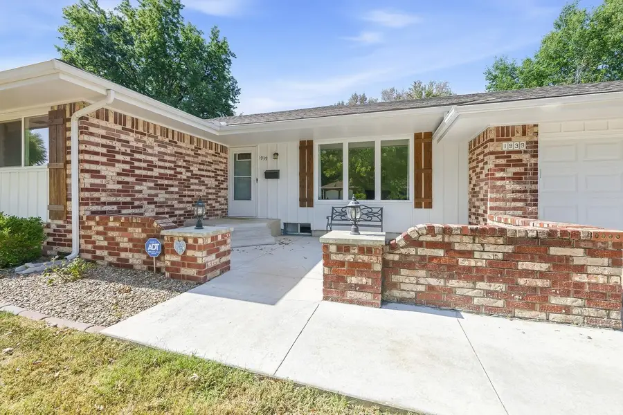 1939 N Farmstead St, Wichita, KS 67208 - #3