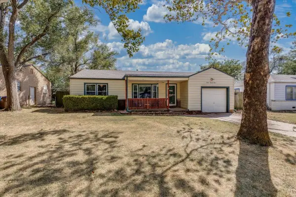 1223 Cloverdale, Park City, KS 67219