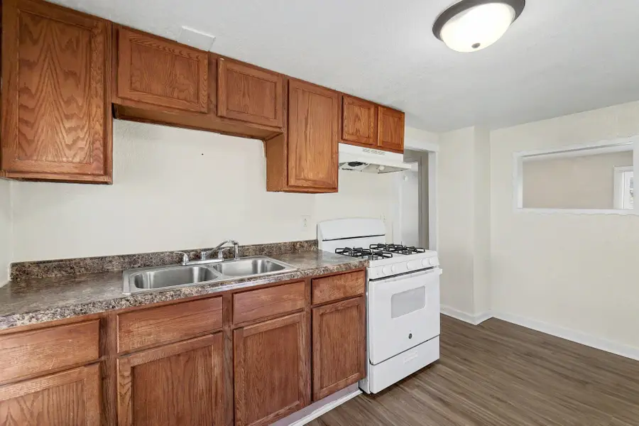 1312 S Meridian Ave, Wichita, KS 67213 - #3