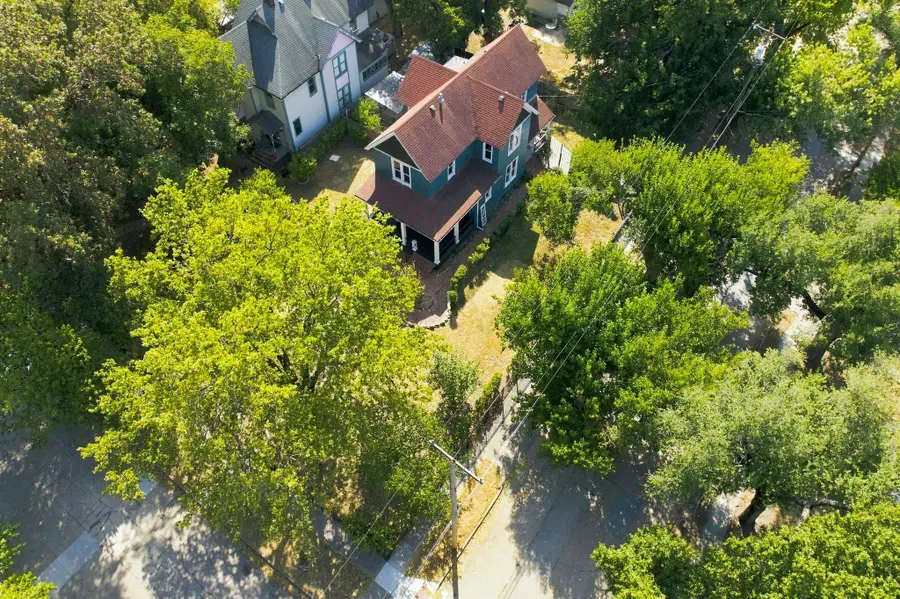 1557 N Fairview Ave, Wichita, KS 67203 - #2
