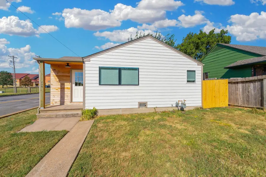 859 S Fountain, Wichita, KS 67218 - #2