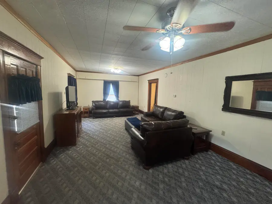 610 E 16th, Winfield, KS 67156 - #3