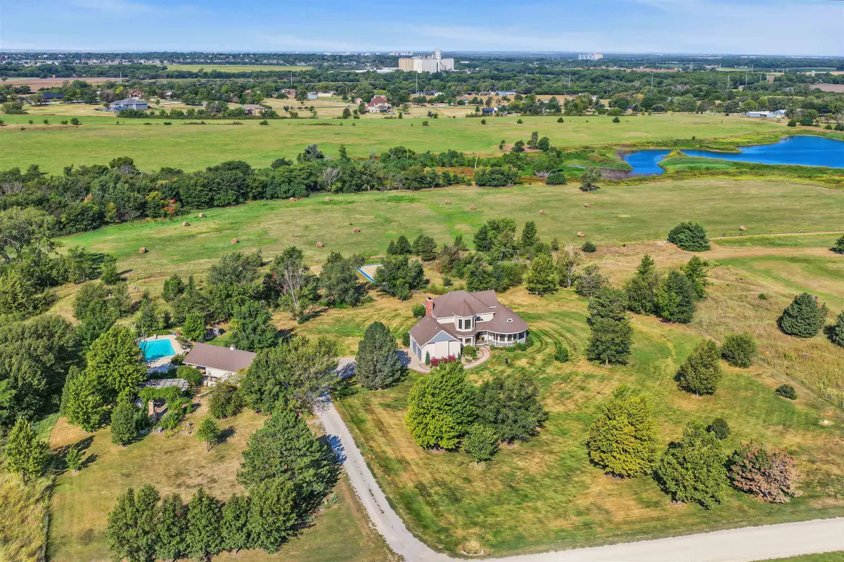356 S Country Estates Dr, Salina, KS 67401 - #1