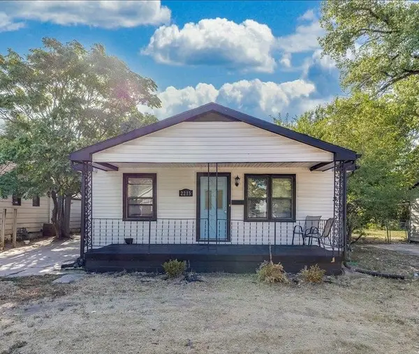 2215 S Saint Francis St, Wichita, KS 67211