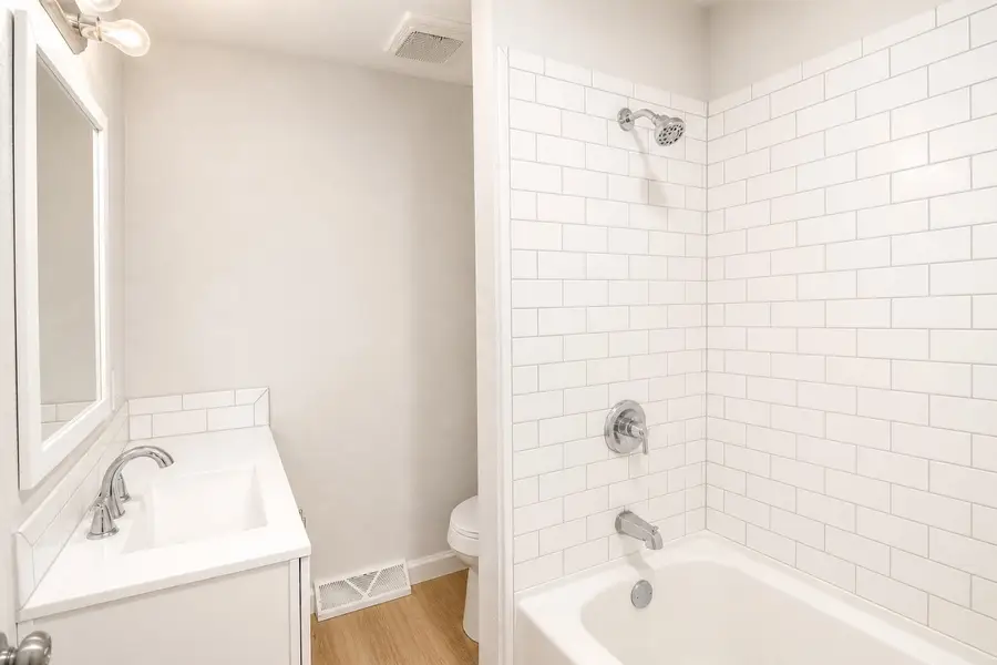 1114 N Pine, Newton, KS 67114 - #2