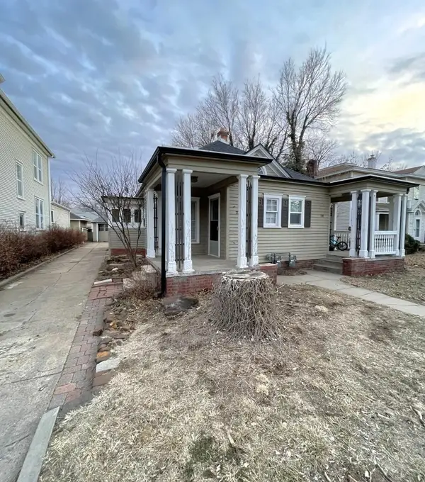 705-707 W Ash St, Salina, KS 67401