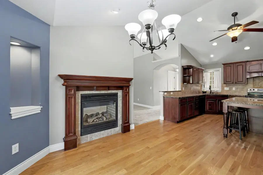 405 S Fawnwood St, Wichita, KS 67235 - #3