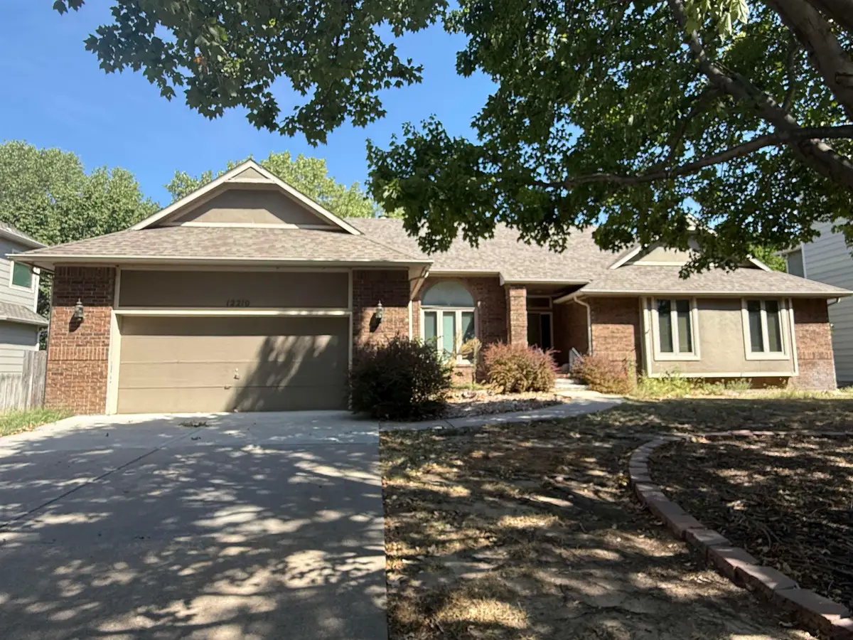 12210 W Ridgepoint St, Wichita, KS 67235 - #1